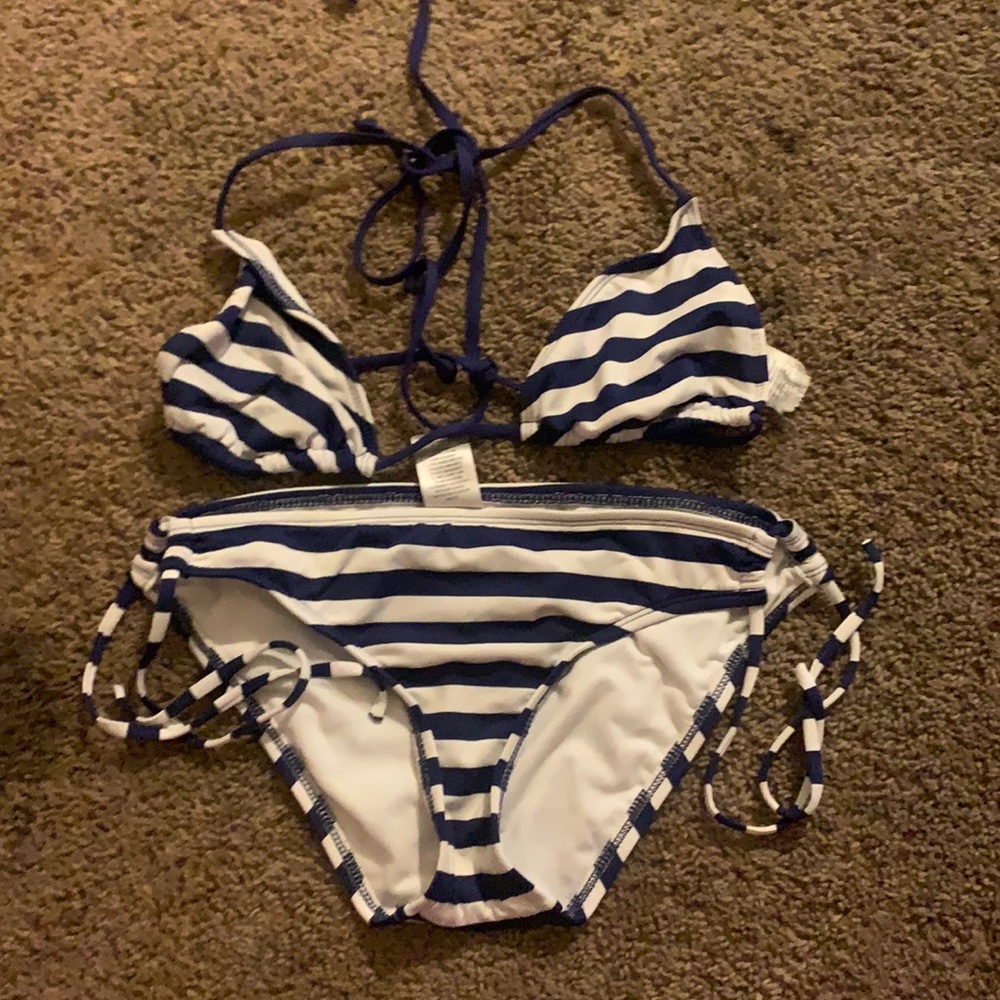Blue and white pattern size small swimsuit